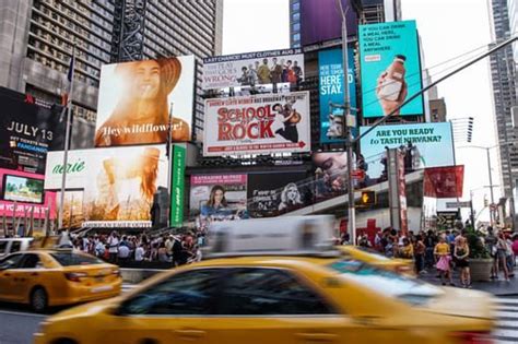 Top 10 Most Empowering Women Advertisements .
